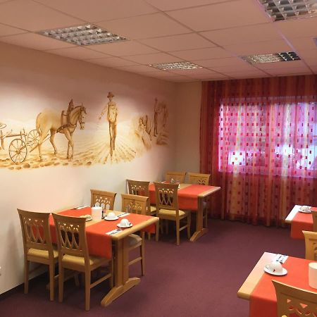 Hotel Gasthof Familie Czepl Ernsthofen Екстериор снимка
