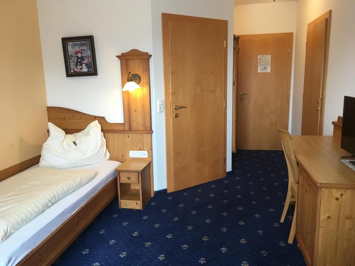 Hotel Gasthof Familie Czepl Ernsthofen Екстериор снимка