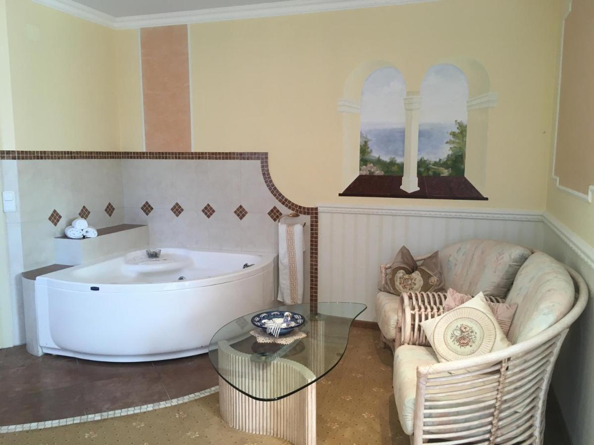 Hotel Gasthof Familie Czepl Ernsthofen Екстериор снимка